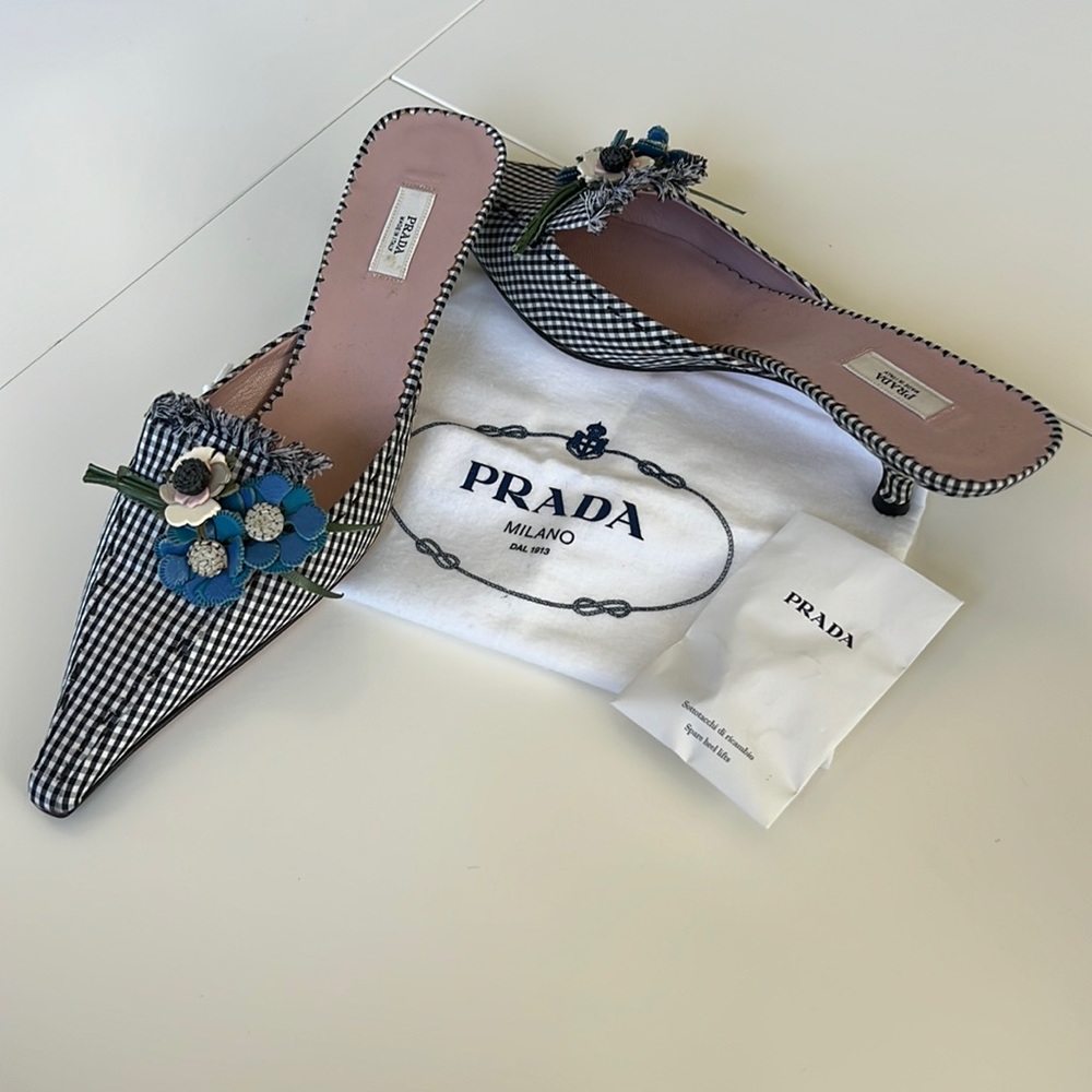 Prada Size 36 Black Gingham and Floral Kitten Heels